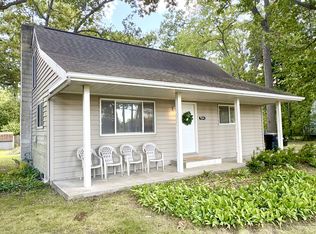1124 N Twyckenham Dr, South Bend, IN