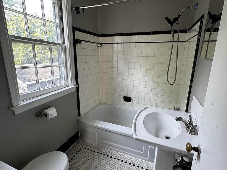 148 Shawnee Pl #4 — Photo 9