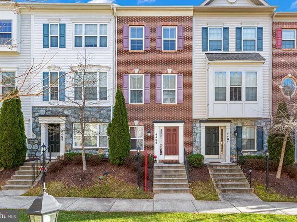 4406 Potomac Highlands Cir, Triangle, VA 22172