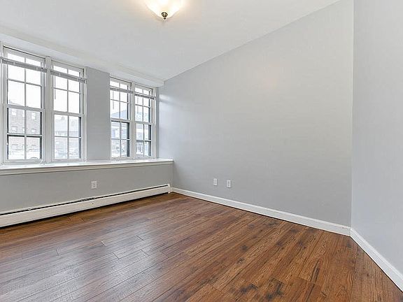 5th image of 74 Park St #1C