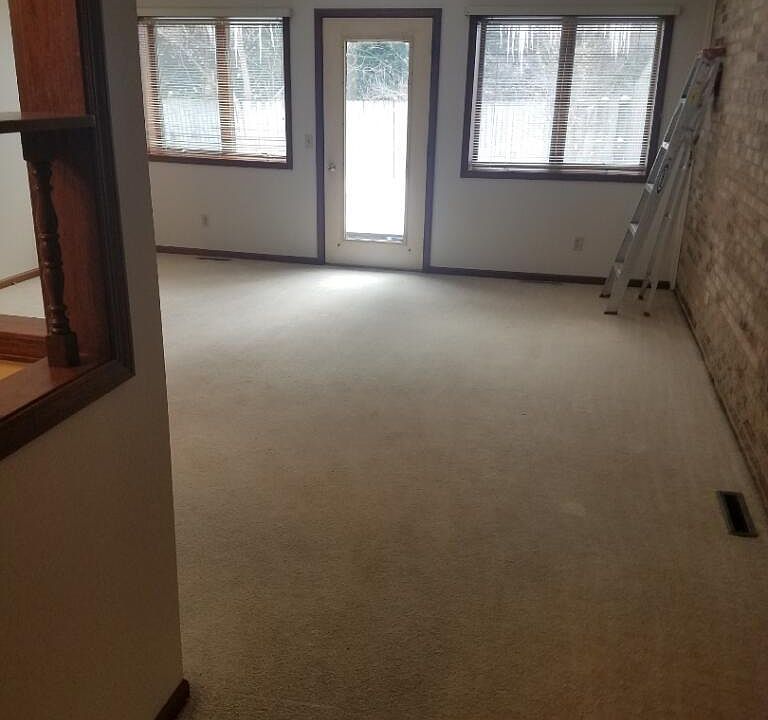2nd image of 4785 Gratiot Rd