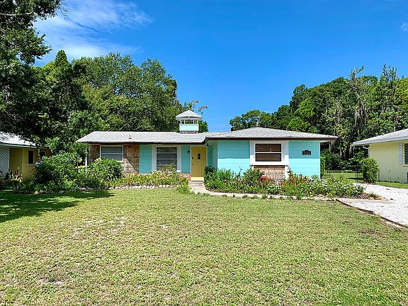 2nd image of 5021 Winchester Dr