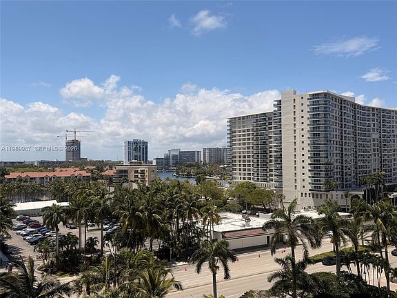 3rd image of 4001 S Ocean Dr APT 8H