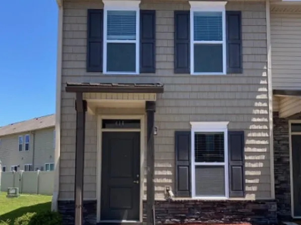 410 Sullivan Loop Rd, Midway Park, NC 28544