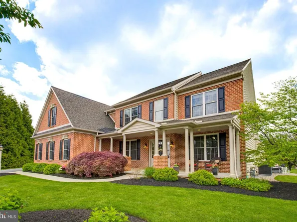 2705 Kreider Rd, Lititz, PA 17543
