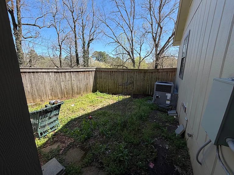 201 Forest Dr #B — Photo 9