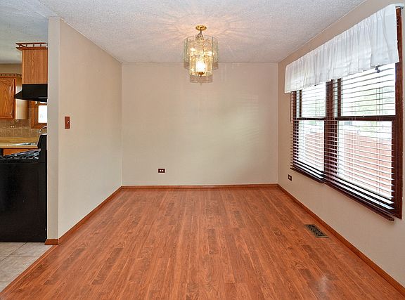 3rd image of 7658 W North Ave