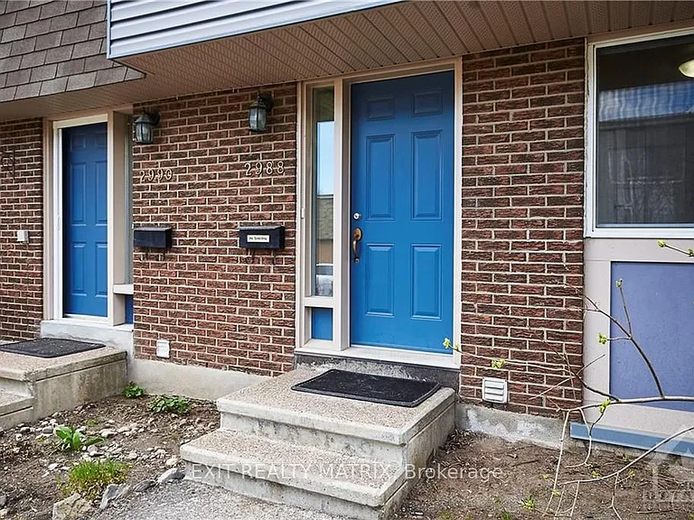 2988 Fairlea Cres — Photo 3