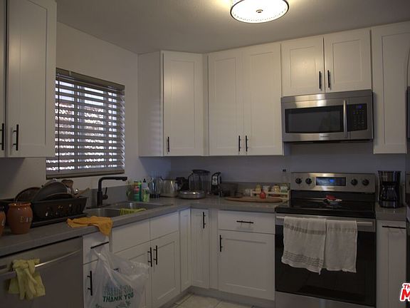 3rd image of 730 N Eucalyptus Ave APT 8