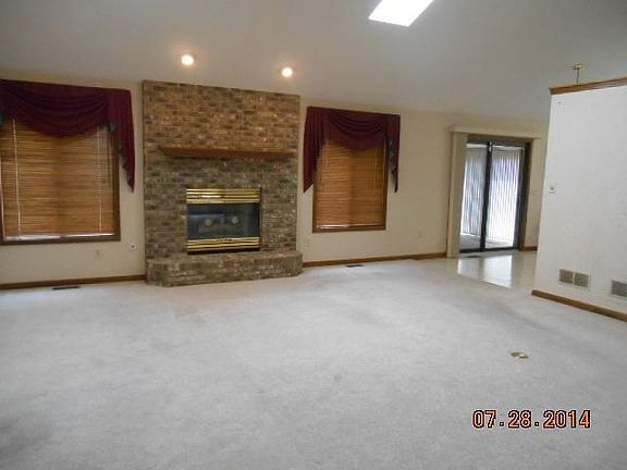 4th image of 6860 Vienna Woods Trl