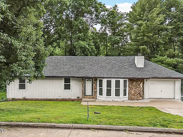 2014 Sandra Dr, Jefferson City, MO 65101