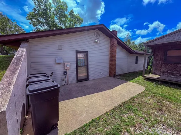 300 County Road 3231, Poplar Bluff, MO 63901