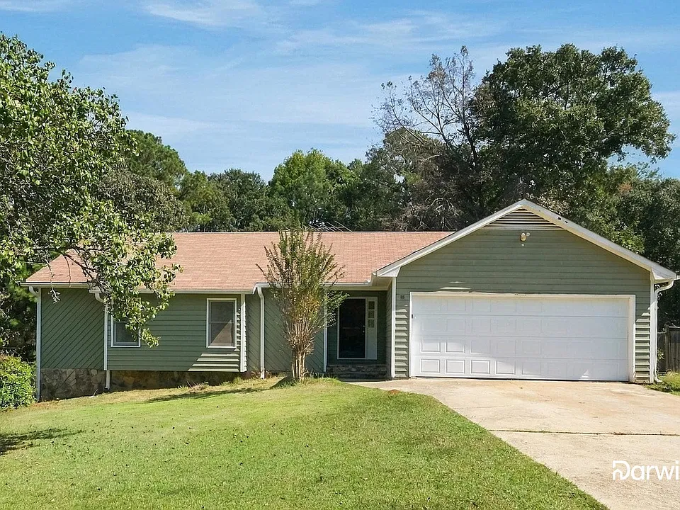 35 Helen Ln