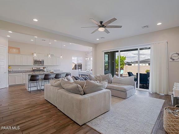 5th image of 6870 Claret Dr