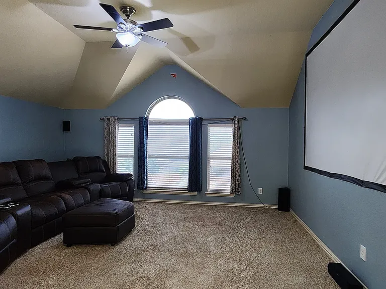 5604 Belton Ln — Photo 40