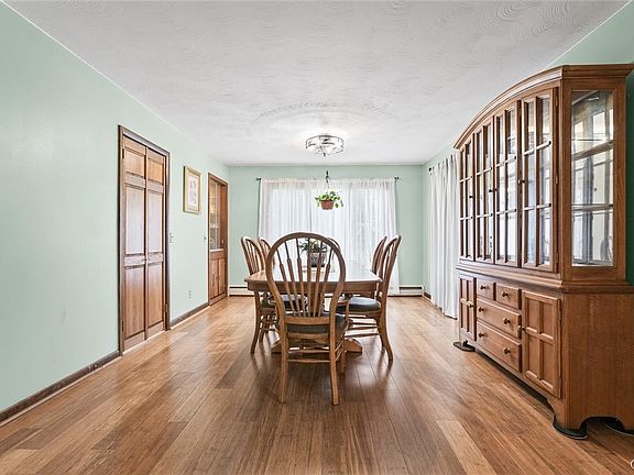 5th image of 4676 South Rd