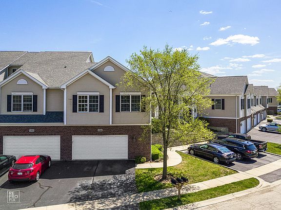 3rd image of 1340 N Winslowe Dr