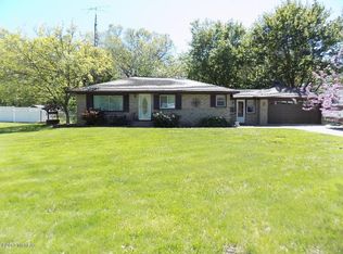 15934 Mercury Dr, Grand Haven, MI 49417