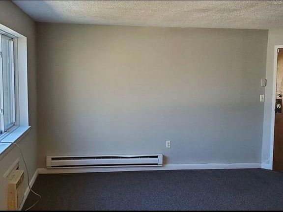 5th image of 16 Bell Ct #C