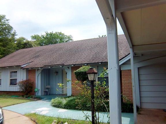 2nd image of 1108 NE 55th St