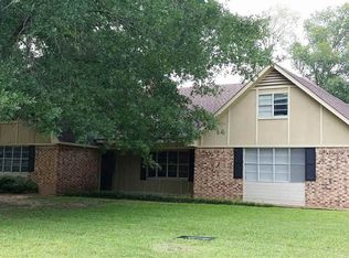 100 Partridge Ln, Carthage, TX 75633