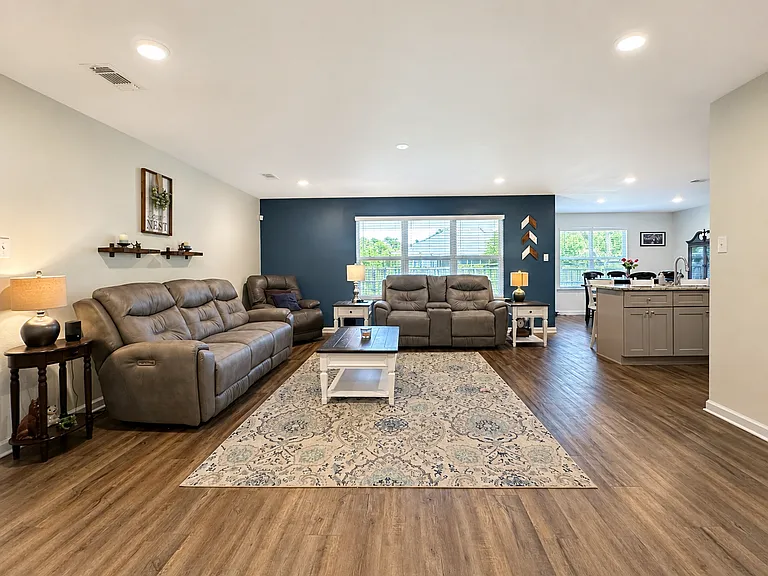 9023 Bellewood Pl — Photo 3