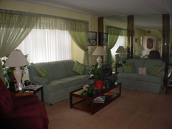 5th image of 101 Twin Lawns Ave