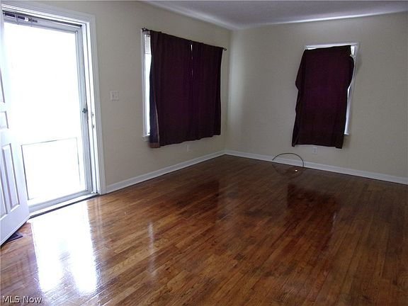 4th image of 1486 Hammel St