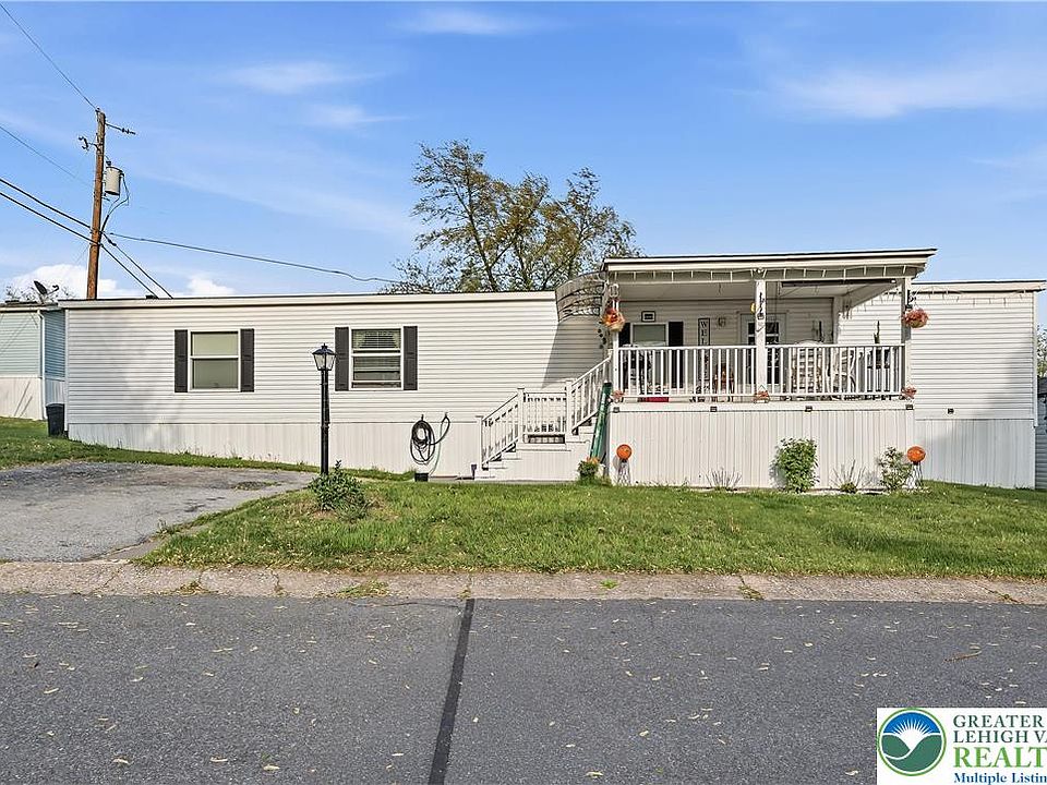 1st image of 65 Easy St