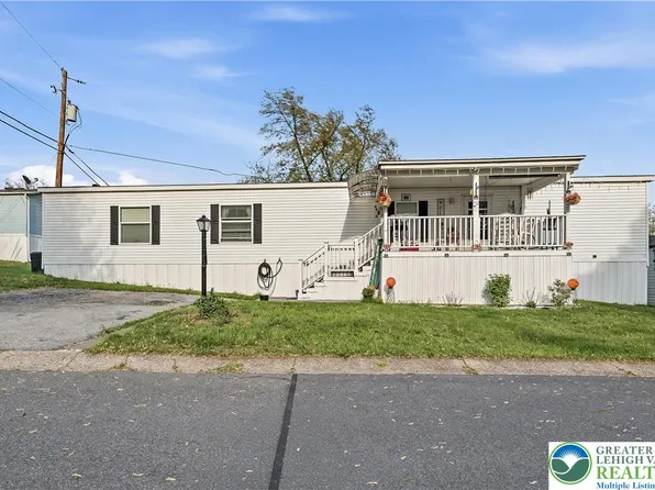 65 Easy St, Northampton, PA 18067