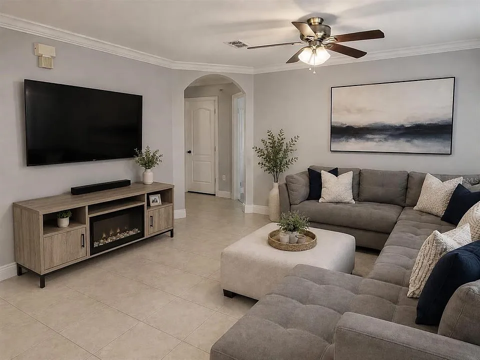 3913 Pemberly Pines Cir