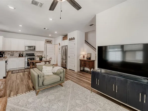 8007 Mellencamp Dr, Austin, TX 78744