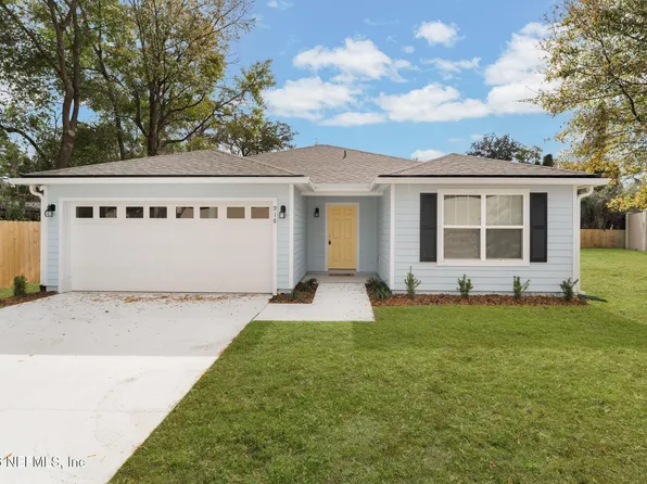 918 DEERWOOD Circle S, Jacksonville, FL 32208