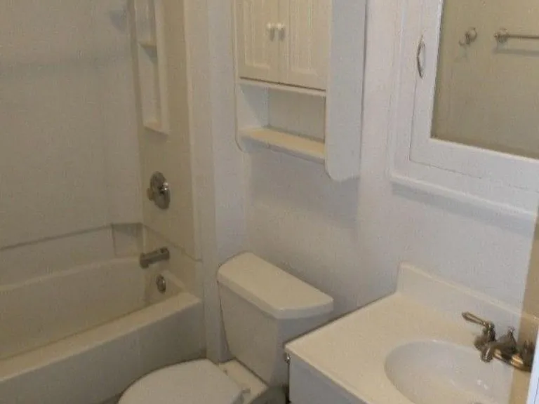 2129 Waterbury Rd #UP — Photo 3