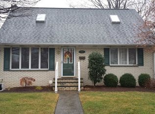 98 Hobart Ave, Rutherford, NJ 07070