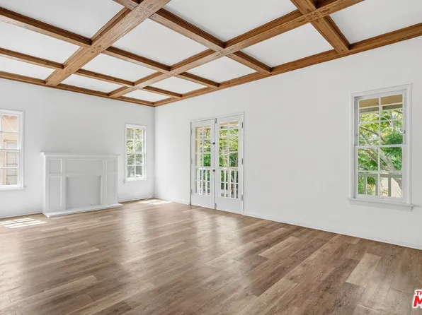 140 S Camden Dr APT 202, Beverly Hills, CA 90212