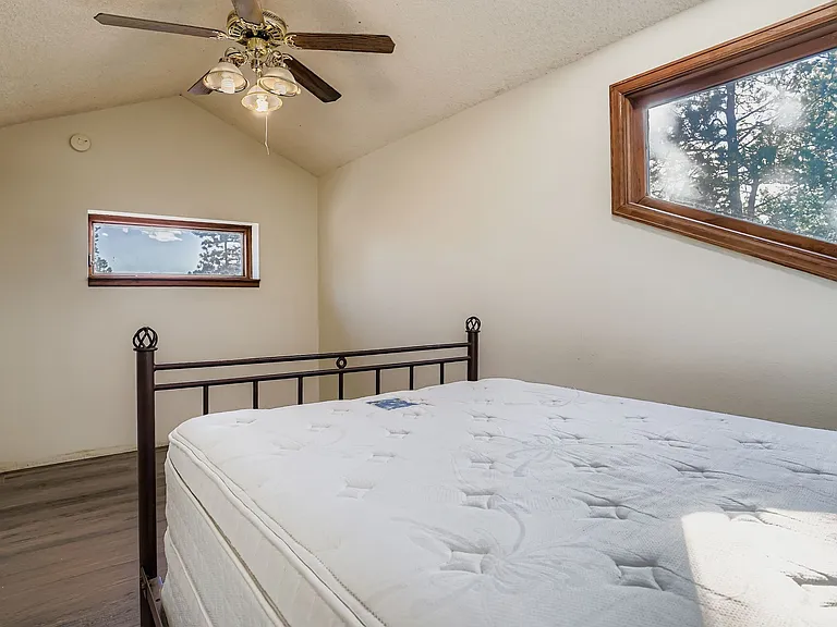 30172 Hilltop Dr — Photo 6