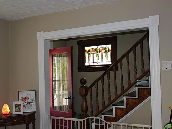 4th image of 423 Erie St