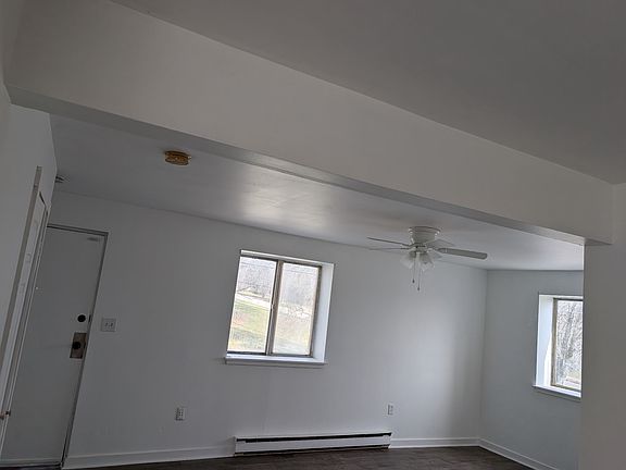 3rd image of 6631 Chester Ave #1