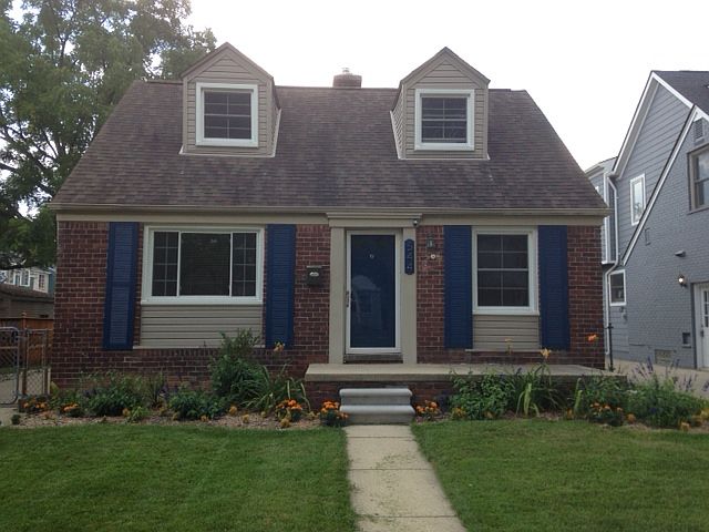 1st image of 544 E Southlawn Blvd