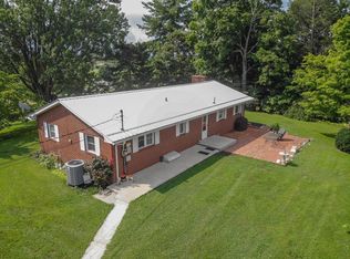 863 V I Ranch Rd, Bristol, TN 37620