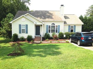 1024 Philwood Ct, Fuquay Varina, NC 27526