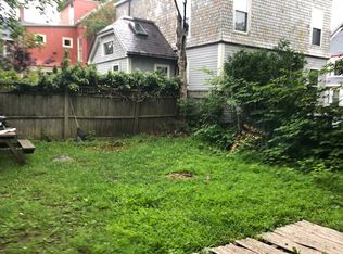 88 Brackett St #1R, Portland, ME 04102