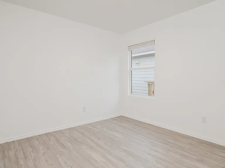 2907 Millikan Dr — Photo 11
