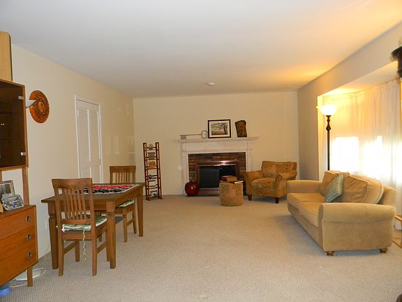 4th image of 4 Pembrook Dr