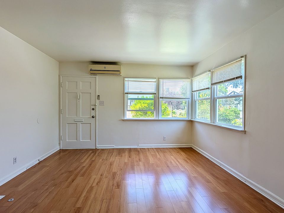 Living Room (view from doorway to kitchen)