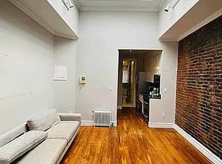 118 Christopher St #14A, New York, NY 10014