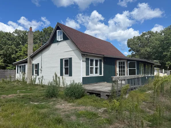 5083 118th Ave, Fennville, MI 49408