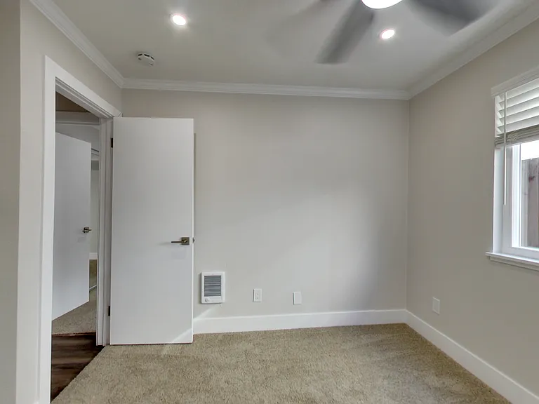 378 Van Buren - Renovated 2bed and 1bed units - Beautiful Building! — Photo 118
