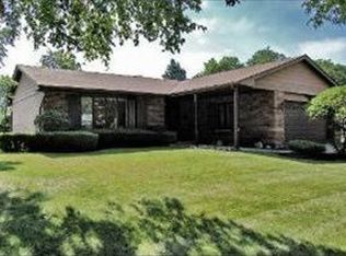 1003 N Sycamore Ln, Mount Prospect, IL